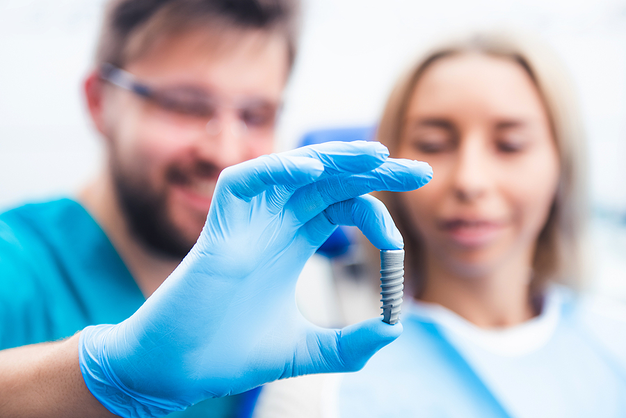 how much does dental implants cost